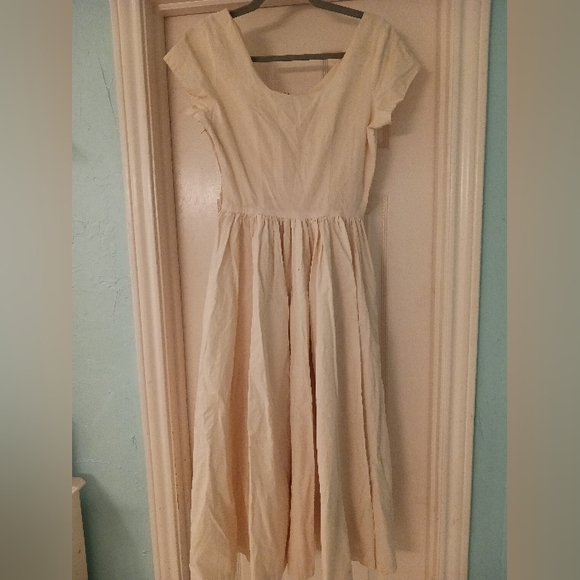 Vintage cream dress - Picture 5 of 8